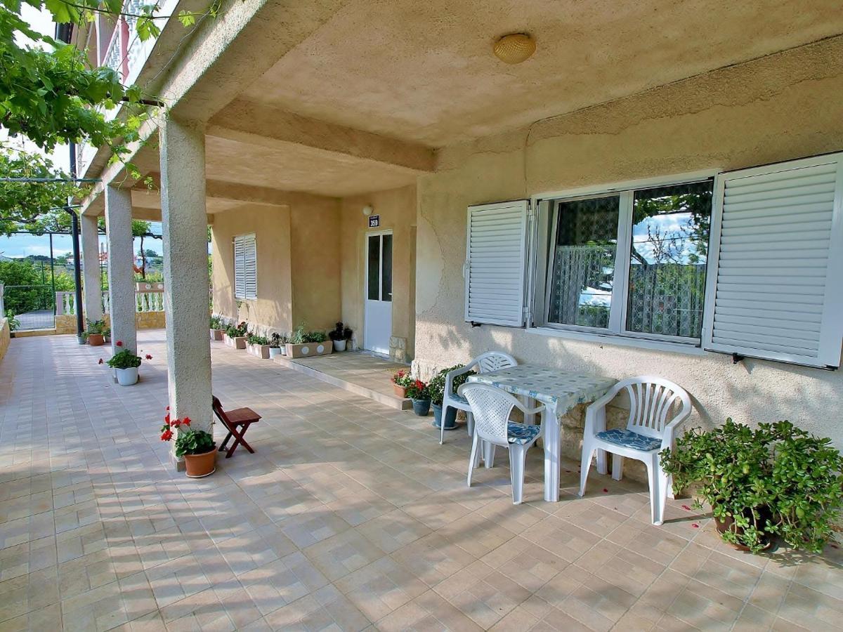 Roza Apartma *