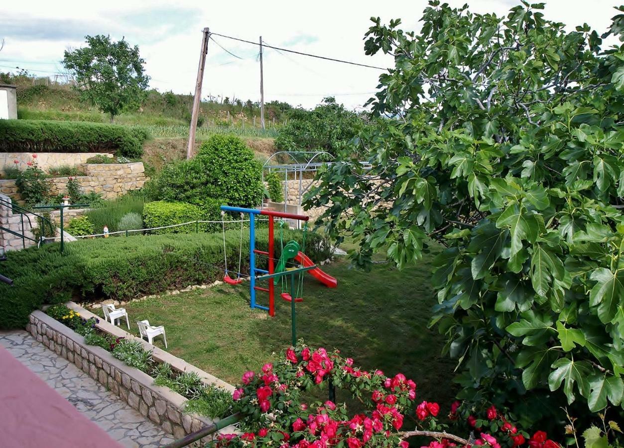 Apartma Roza